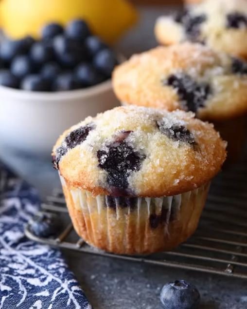 Blueberry Muffins (Soft & Fluffy Bakery Style)
