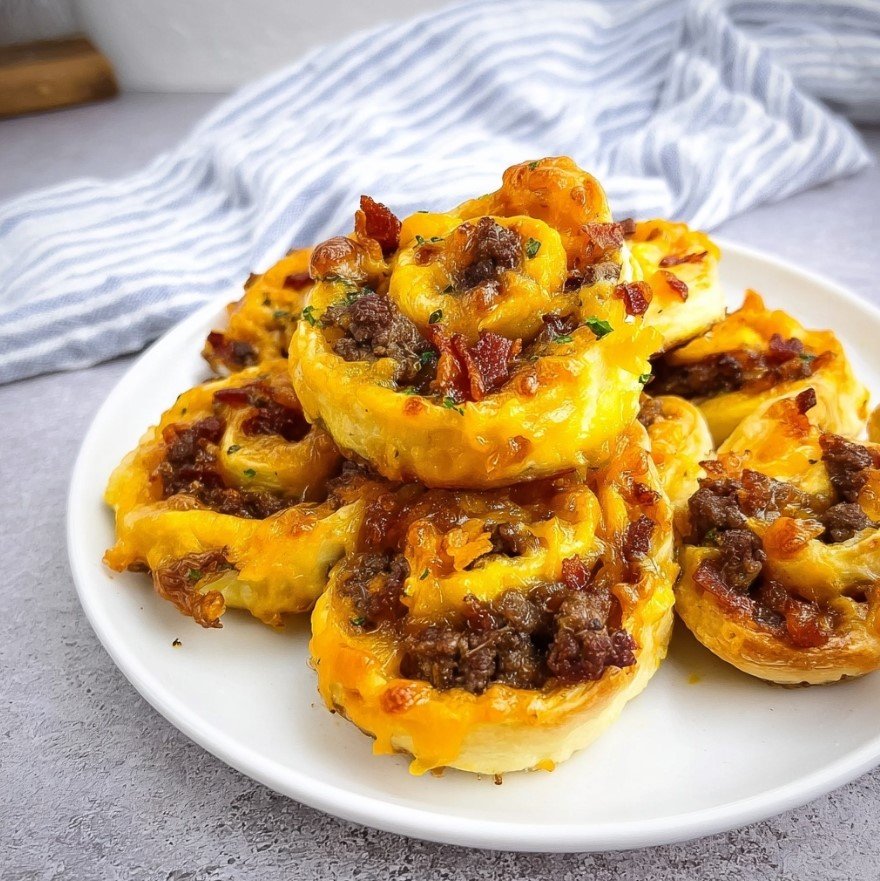 Cheesy Bacon Beef Pinwheels: Homemade Comfort in Every Bite